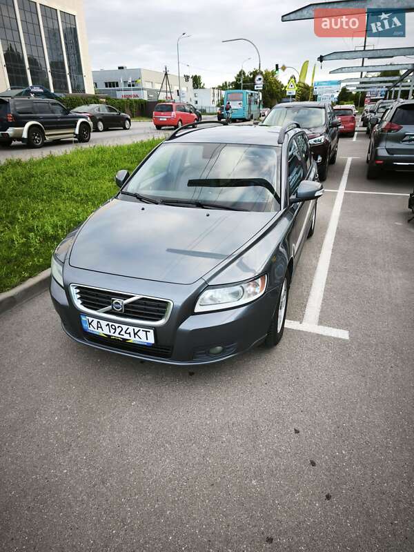 Універсал Volvo V50 2010 в Києві