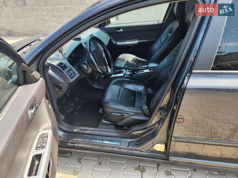 Универсал Volvo V50 2010 в Ровно