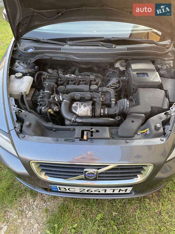 Універсал Volvo V50 2008 в Бориславі