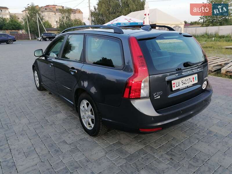 Volvo V50 2011