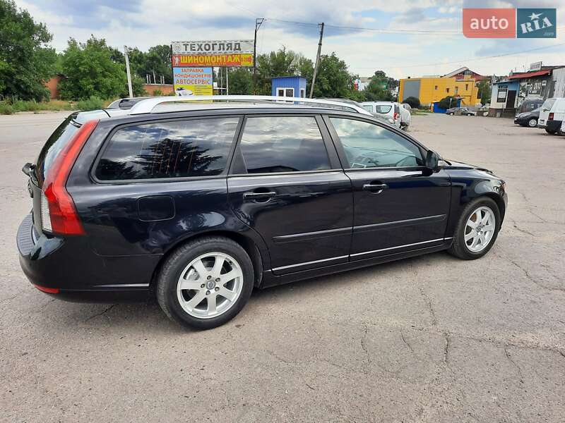 Универсал Volvo V50 2012 в Полтаве