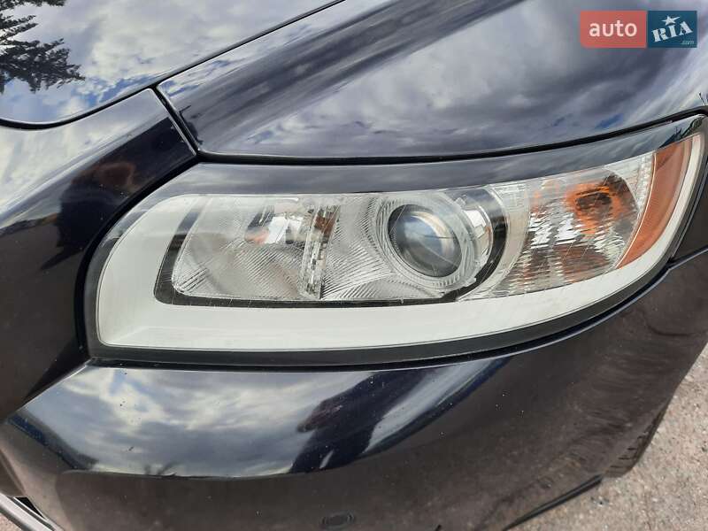 Универсал Volvo V50 2012 в Полтаве