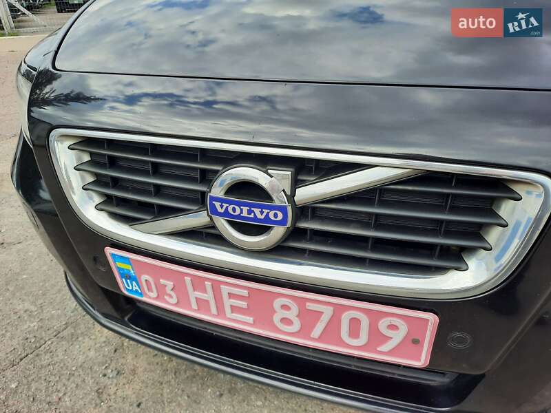Универсал Volvo V50 2012 в Полтаве