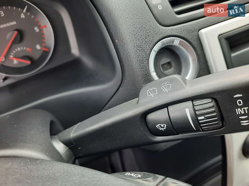 Универсал Volvo V50 2012 в Полтаве