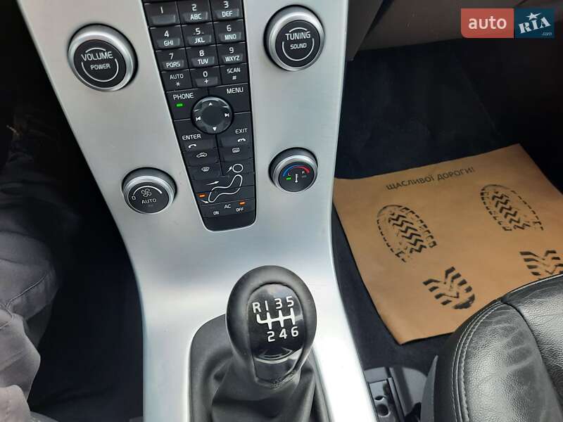 Универсал Volvo V50 2012 в Полтаве