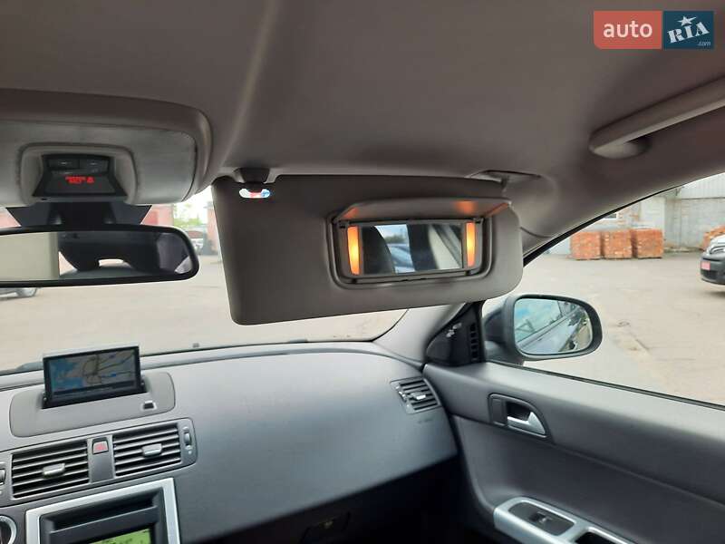 Универсал Volvo V50 2012 в Полтаве