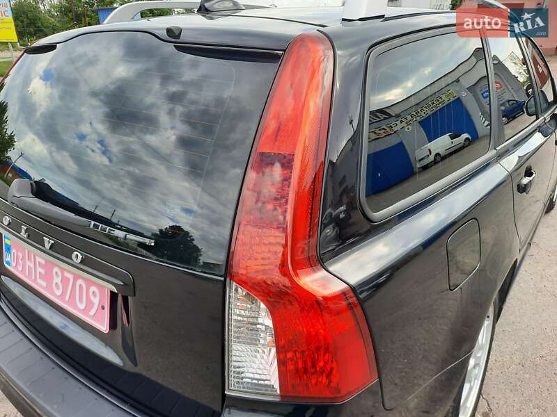 Универсал Volvo V50 2012 в Полтаве