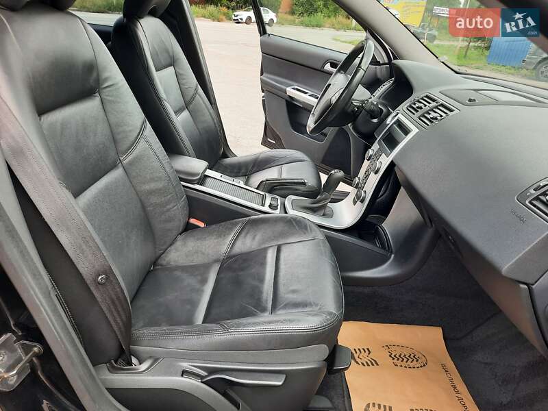 Универсал Volvo V50 2012 в Полтаве