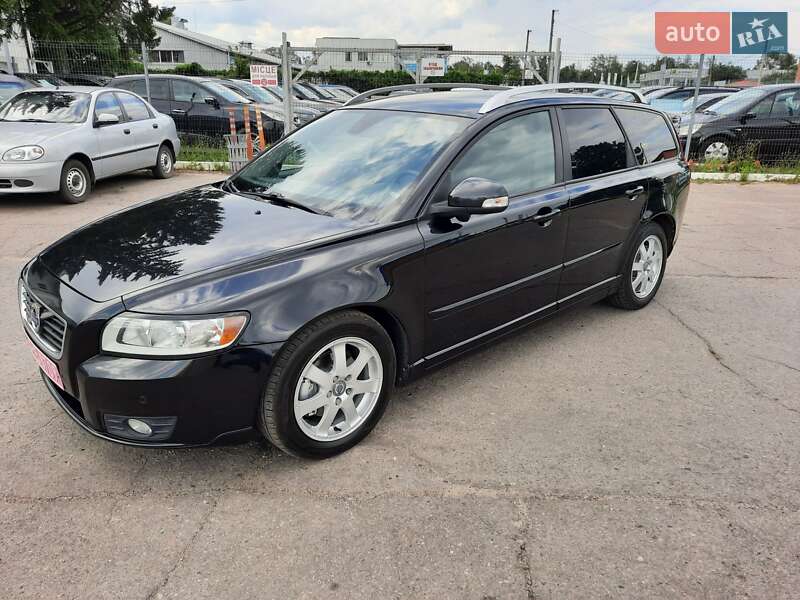 Универсал Volvo V50 2012 в Полтаве