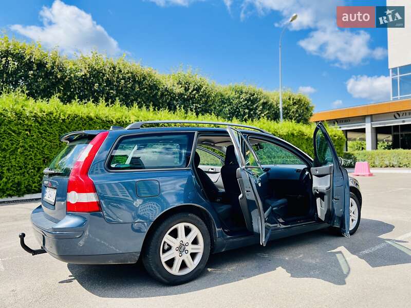 Универсал Volvo V50 2006 в Киеве