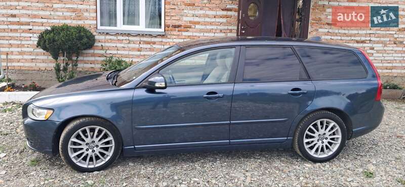 Универсал Volvo V50 2010 в Киеве фото 10 Универсал Volvo V50 2010 в Киеве