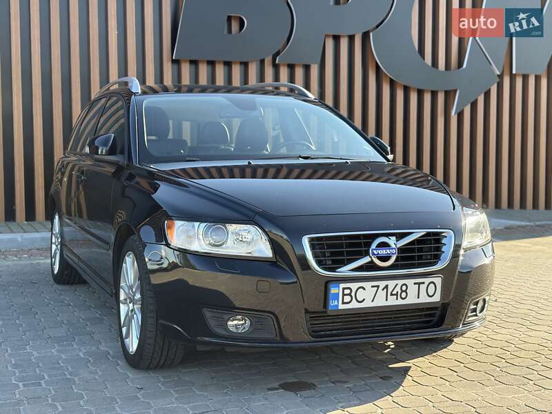 Универсал Volvo V50 2011 в Львове