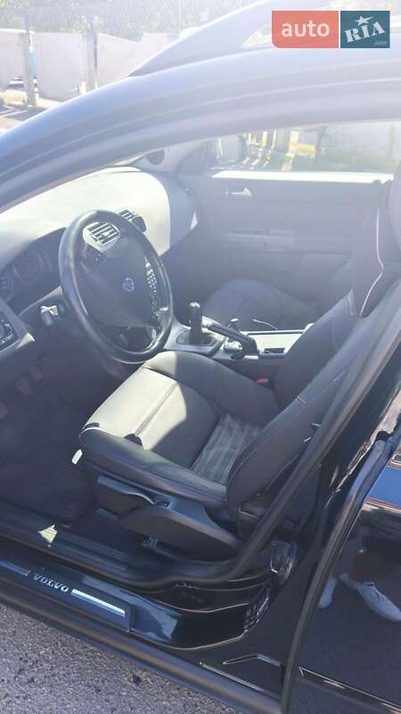 Універсал Volvo V50 2009 в Рівному