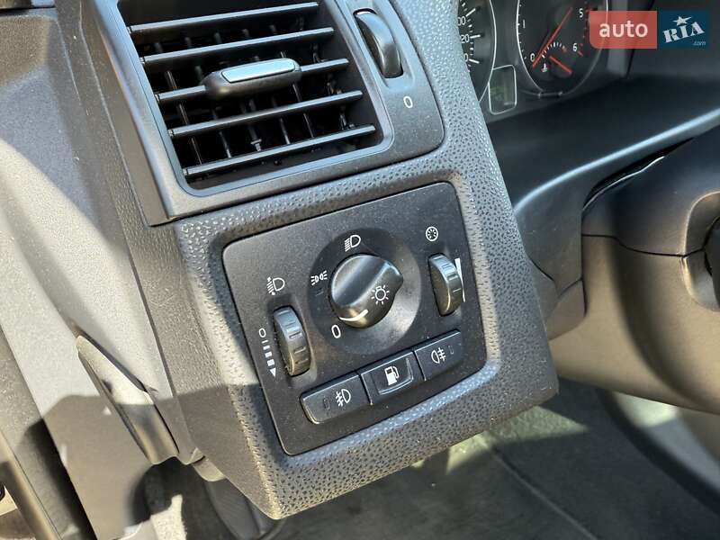 Універсал Volvo V50 2010 в Кривому Розі