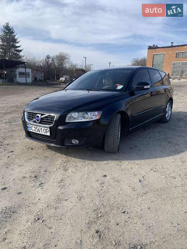 Универсал Volvo V50 2011 в Львове