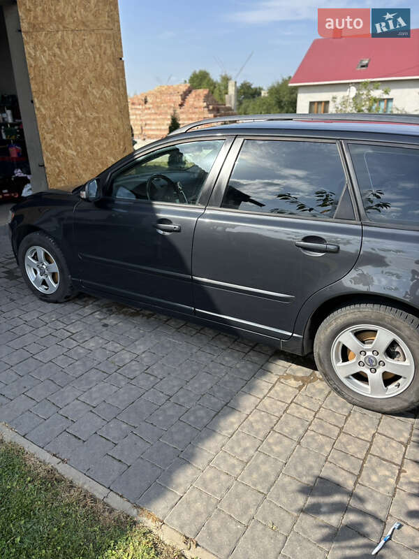 Універсал Volvo V50 2009 в Коломиї