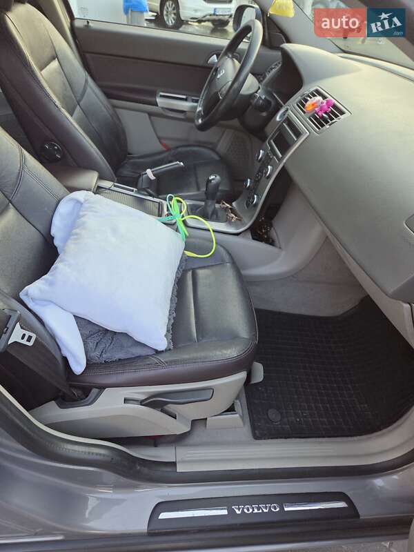 Універсал Volvo V50 2008 в Луцьку