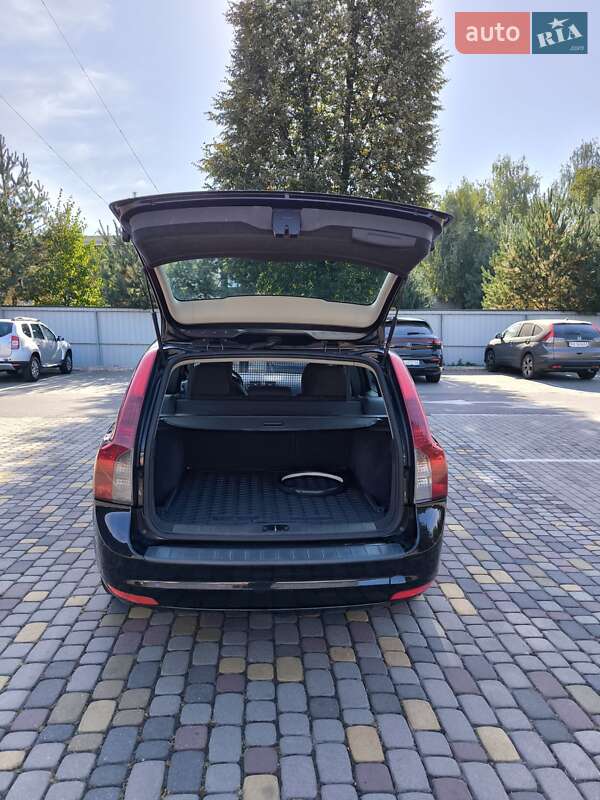 Универсал Volvo V50 2008 в Луцке