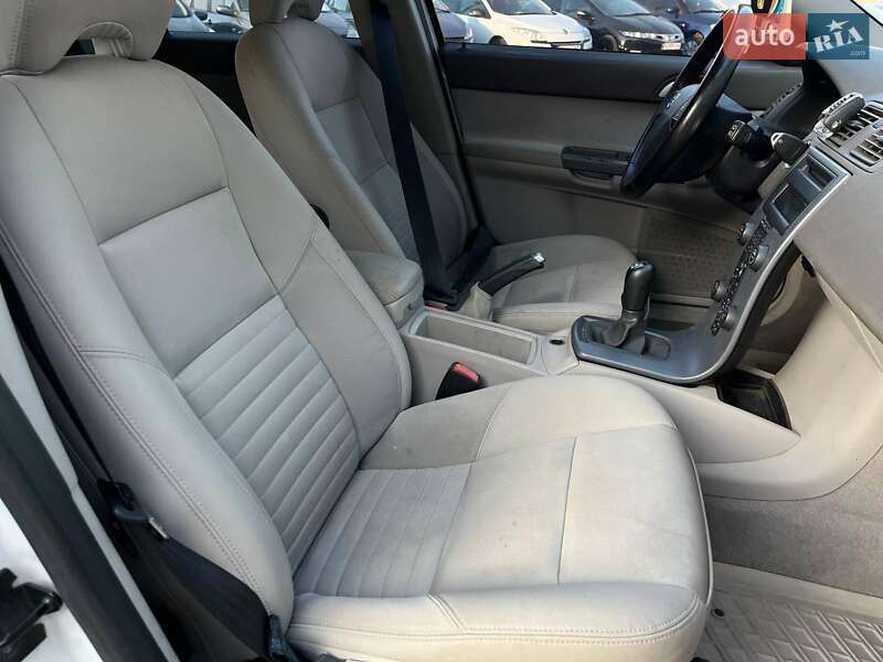 Универсал Volvo V50 2006 в Львове