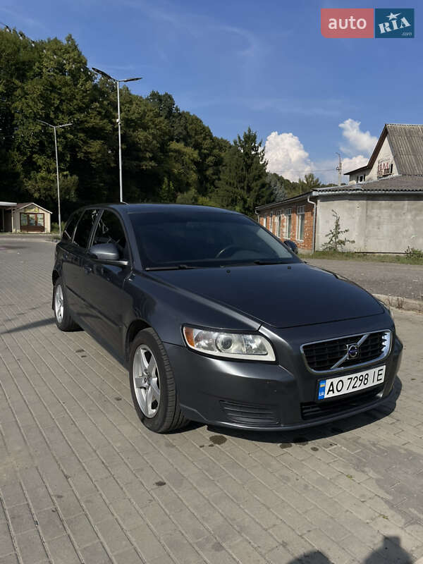 Універсал Volvo V50 2009 в Тячеві
