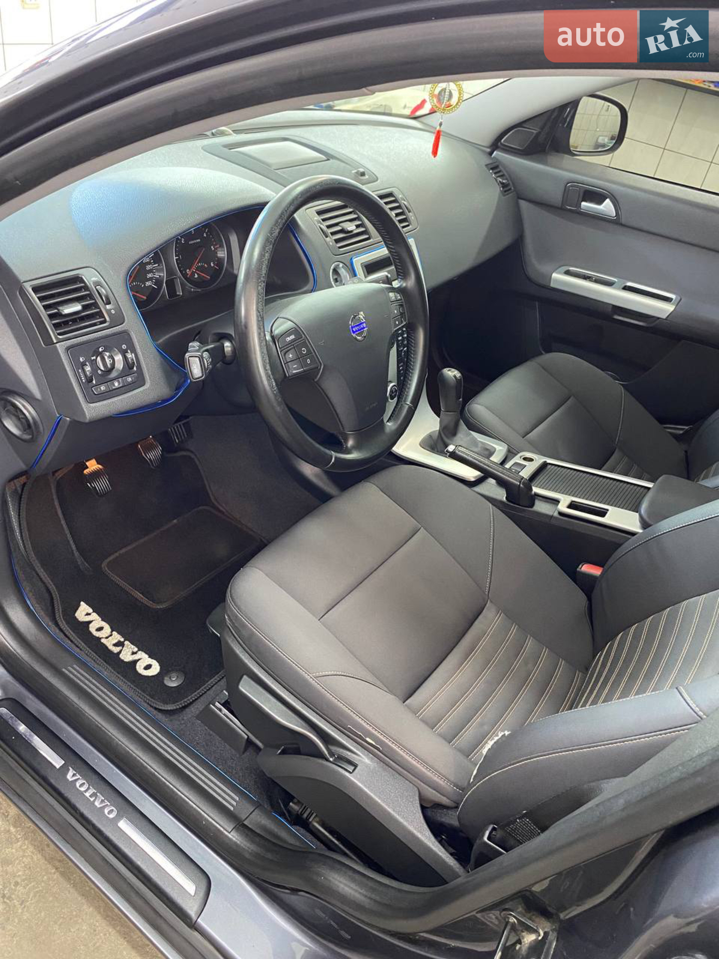 2011 Volvo V50 - мініатюра 7