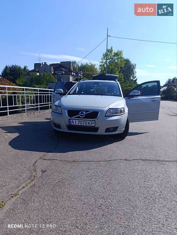 Универсал Volvo V50 2012 в 