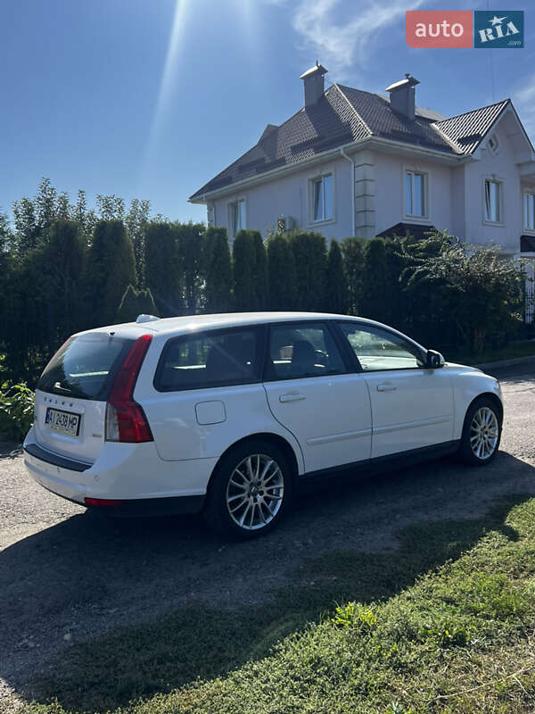 Універсал Volvo V50 2010 в Києві