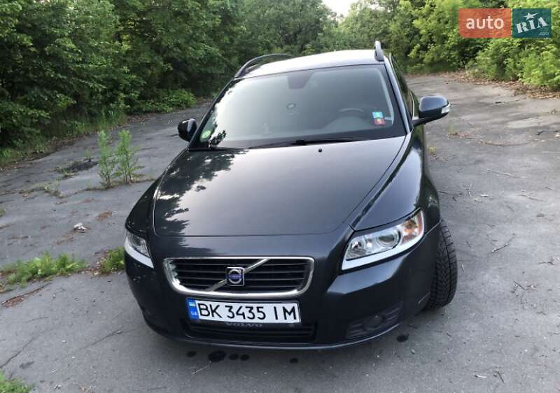 Универсал Volvo V50 2009 в 
