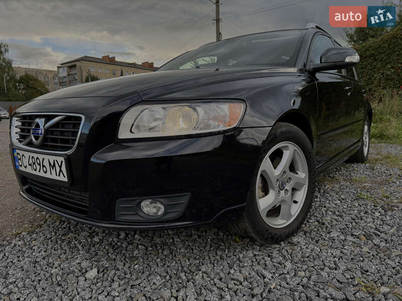 Универсал Volvo V50 2011 в Дрогобыче