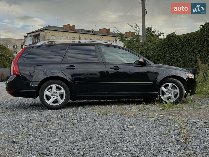 Универсал Volvo V50 2011 в Дрогобыче