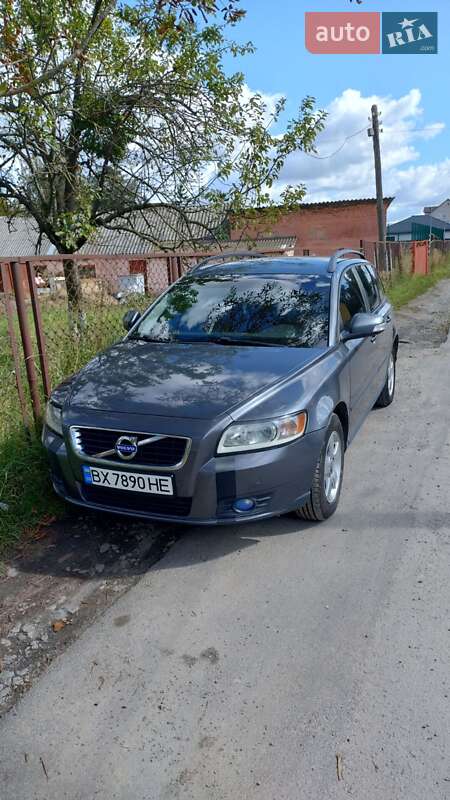 Volvo V50 2011