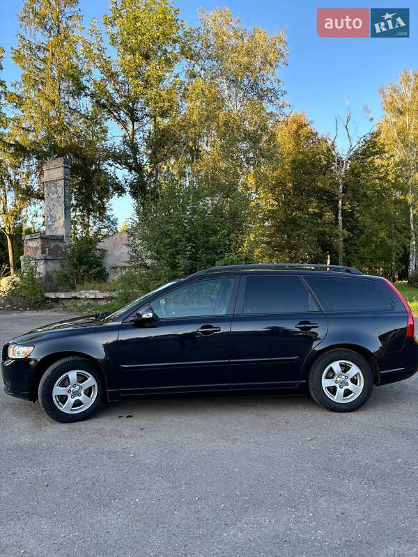 Універсал Volvo V50 2009 в Старому Самборі