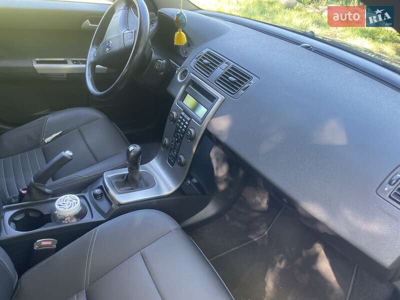 Универсал Volvo V50 2007 в Львове фото 3 Универсал Volvo V50 2007 в Львове