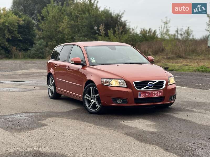 Volvo V50 2011