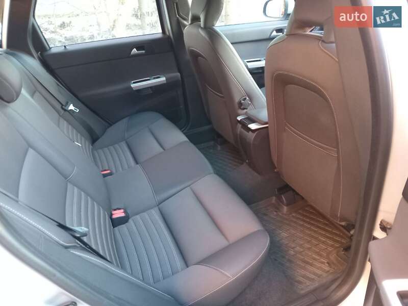 Універсал Volvo V50 2011 в Почаєві фото 3 Універсал Volvo V50 2011 в Почаєві