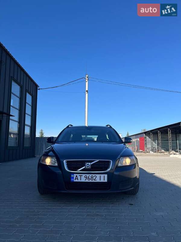 Volvo V50 2009