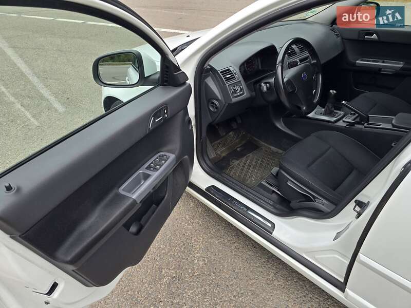 Универсал Volvo V50 2011 в Ковеле