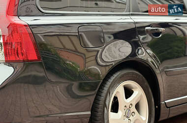 Универсал Volvo V50 2012 в 