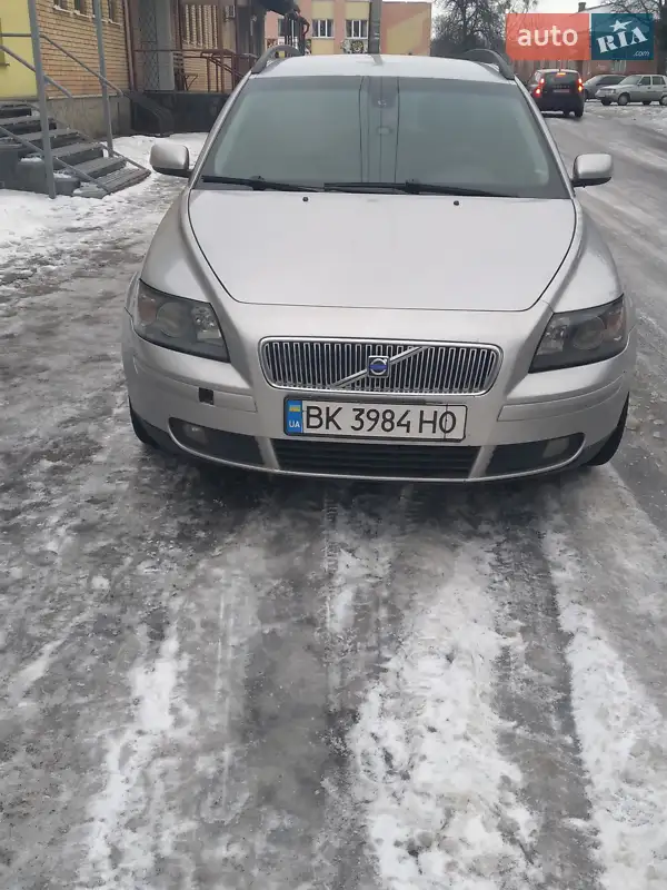 Volvo V50 2004