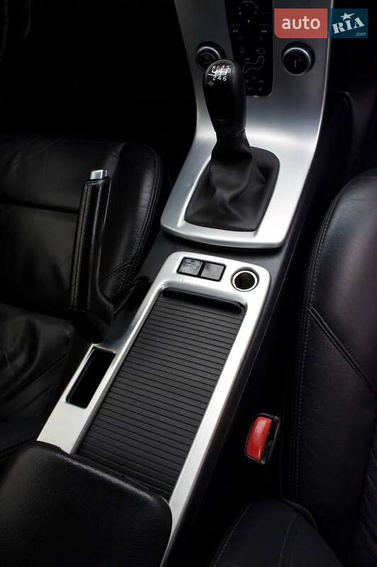 Универсал Volvo V50 2011 в Сколе