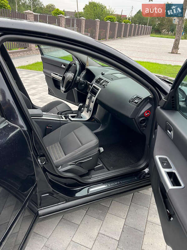 Універсал Volvo V50 2010 в Хмельницькому