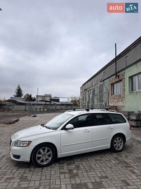 Универсал Volvo V50 2012 в Сумах фото 4 Универсал Volvo V50 2012 в Сумах