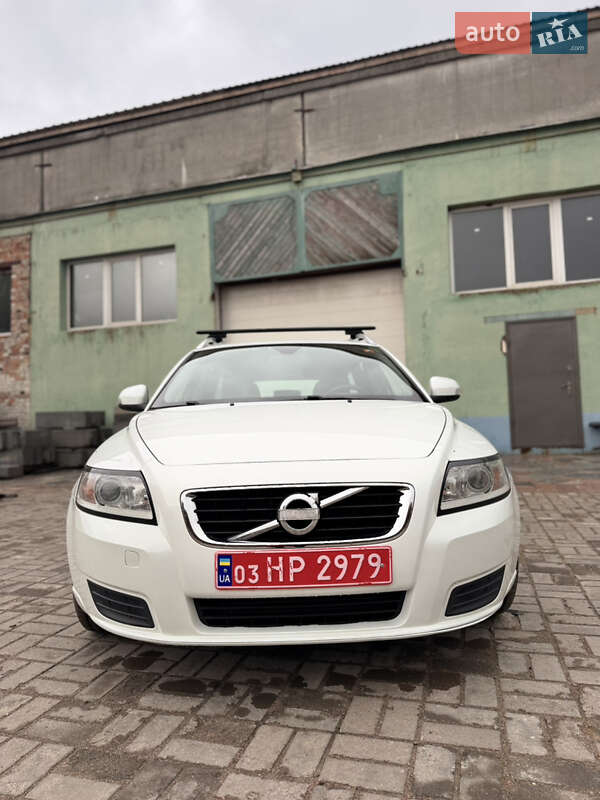 Универсал Volvo V50 2012 в Сумах фото 26 Универсал Volvo V50 2012 в Сумах