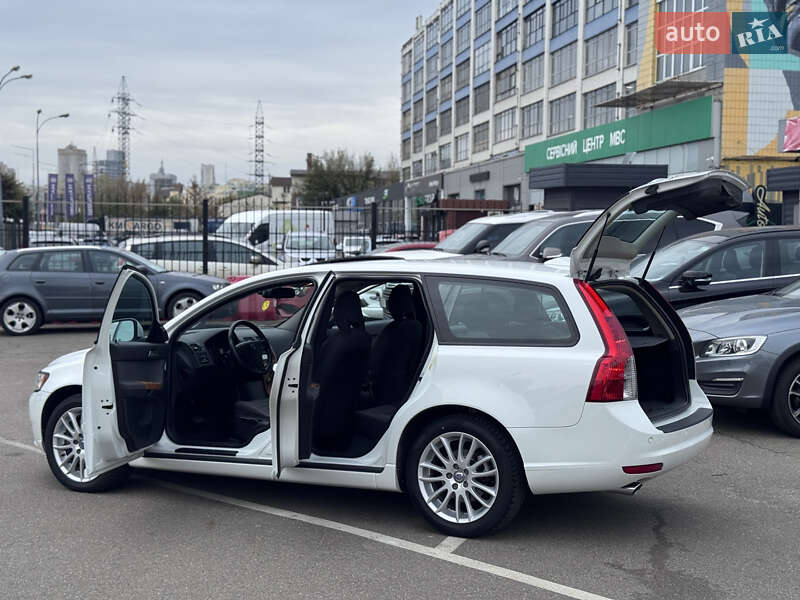 Універсал Volvo V50 2011 в Києві