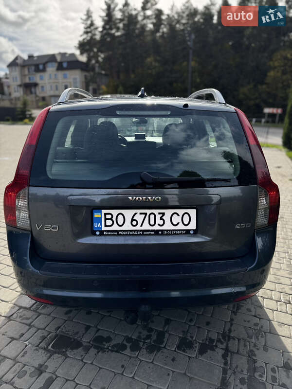 Універсал Volvo V50 2009 в Бучачі