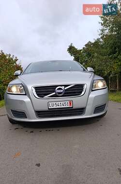 Універсал Volvo V50 2011 в Луцьку