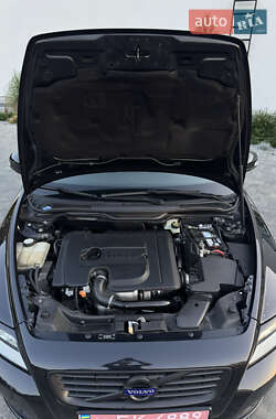 Універсал Volvo V50 2010 в  фото 16 Універсал Volvo V50 2010 в