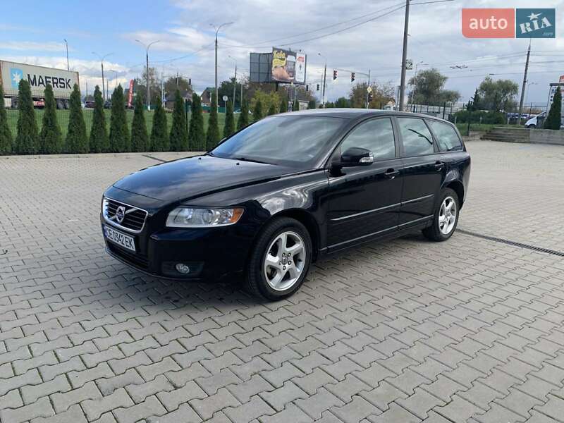 Универсал Volvo V50 2011 в Черновцах