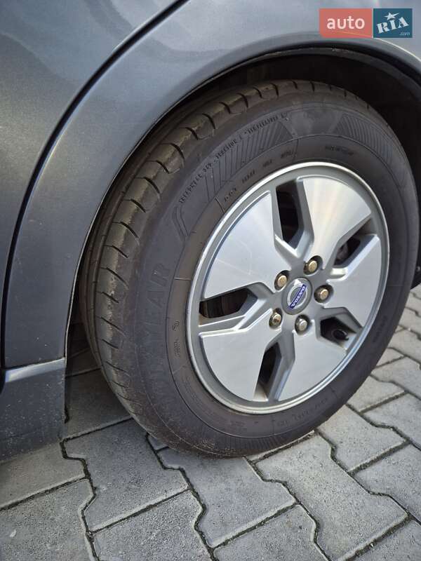 Универсал Volvo V50 2010 в Львове