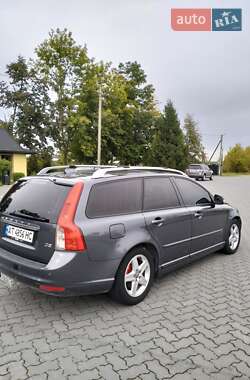 Универсал Volvo V50 2010 в 